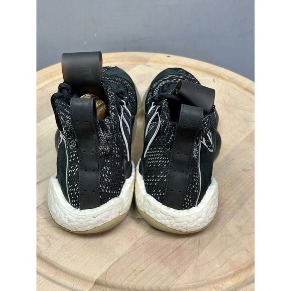 Adidas Crazy BYW X Boost Basketball 2019 Primeknit DB2743‎ Black Oreo Mens 6.5 - Picture 6 of 7